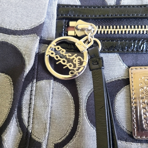 Coach Poppy Shoulder Hand bag Gray Black W Signature Logo - Picture 5 of 11